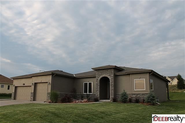 1st image of 5543 N 153rd Ave