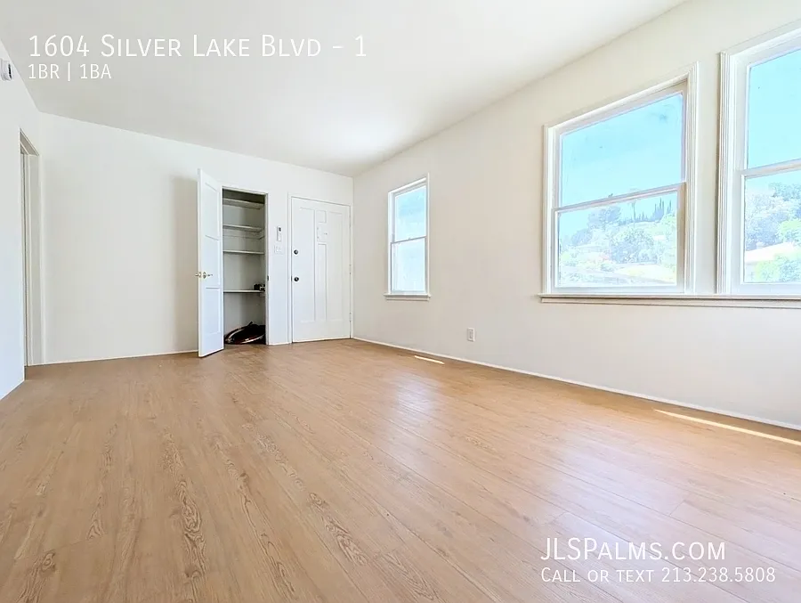1604 Silver Lake Blvd #1