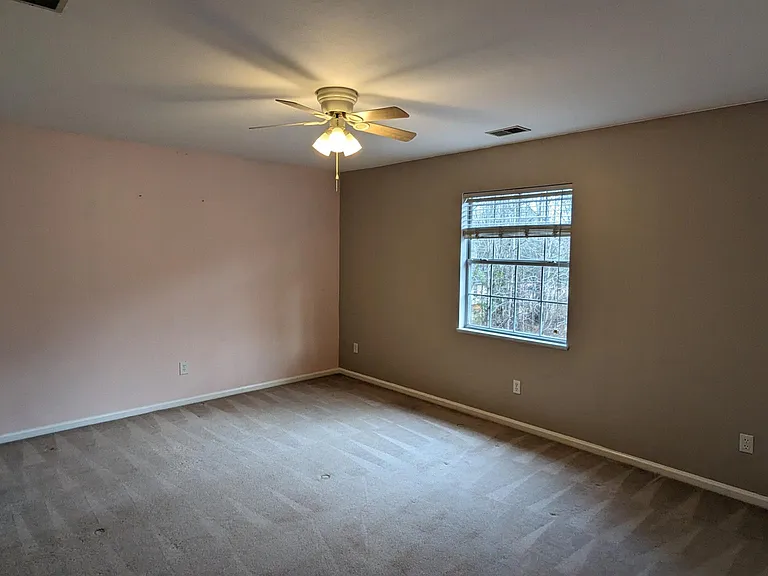 415 Malton Ct — Photo 10