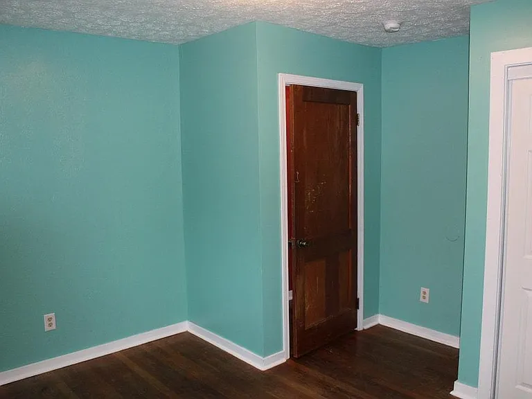 203 S Clark St — Photo 23