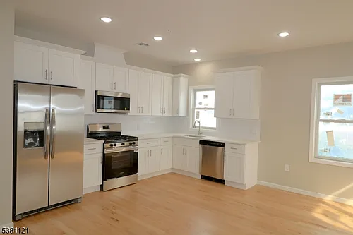 385 Lafayette St #2 Photo 1