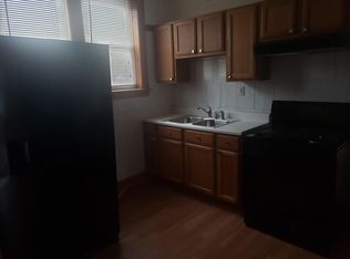 8230 S Elizabeth St APT 3, Chicago, IL 60620