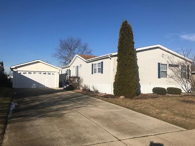 1st image of 205 Begonia Dr
