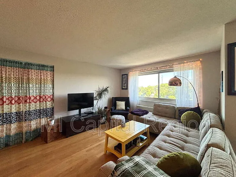 7333 New Hampshire Ave #Penthouse 09-S — Photo 4