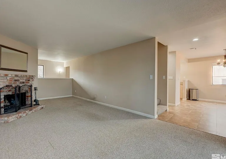 3535 Balboa Dr — Photo 5