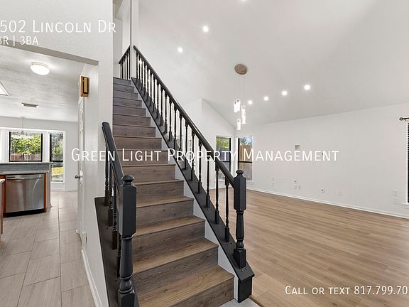 4th image of 1502 Lincoln Dr