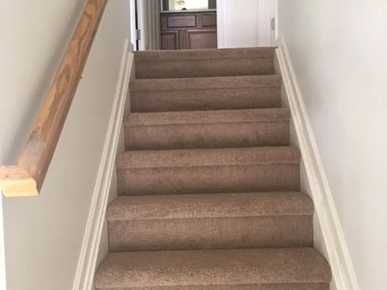 572 Hadlow St — Photo 11
