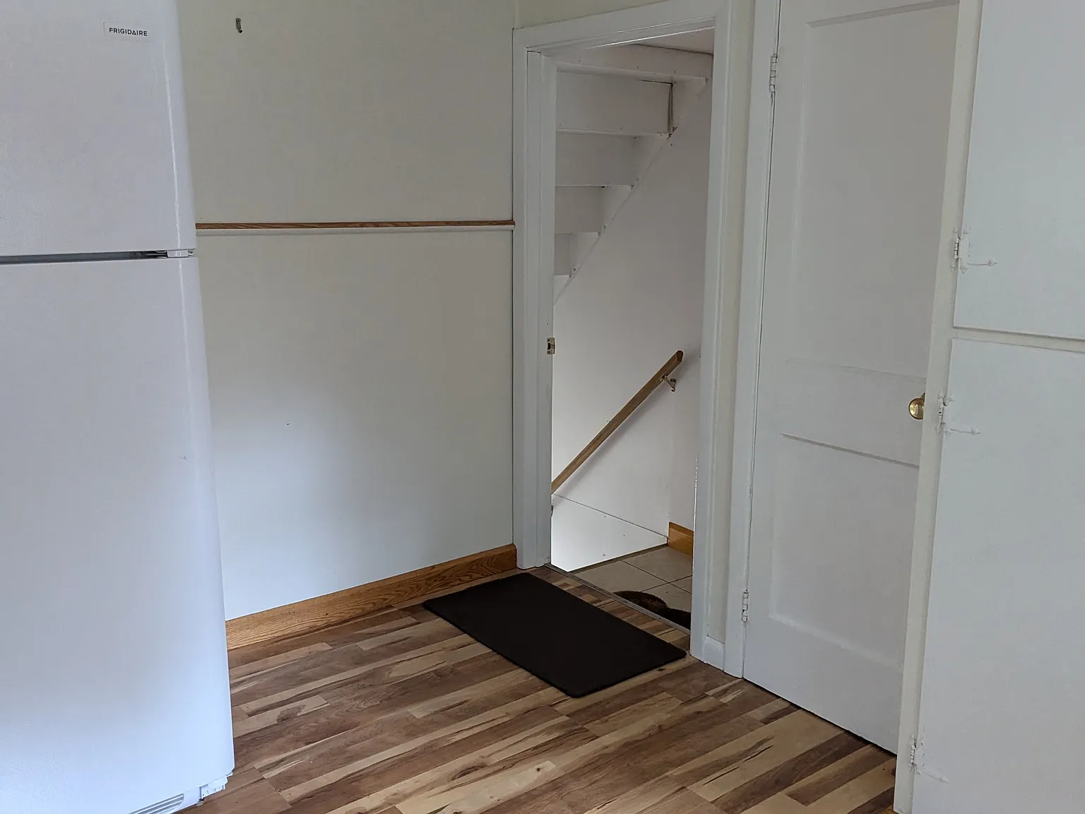 2 bed, 1.5 bath, 1200 sqft, $1,600 — Photo 4
