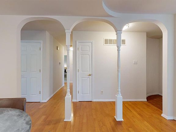 4th image of 11717 Niehaus Ln