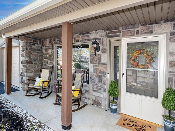3rd image of 319 Bern Ln #4-2