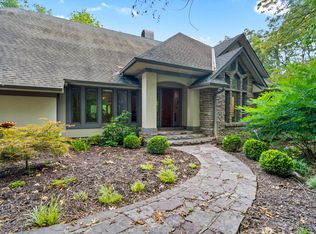 1400 Stonehaven Rd, Columbia, MO 65203