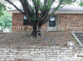 1111 Lynn St, Weatherford, TX 76086