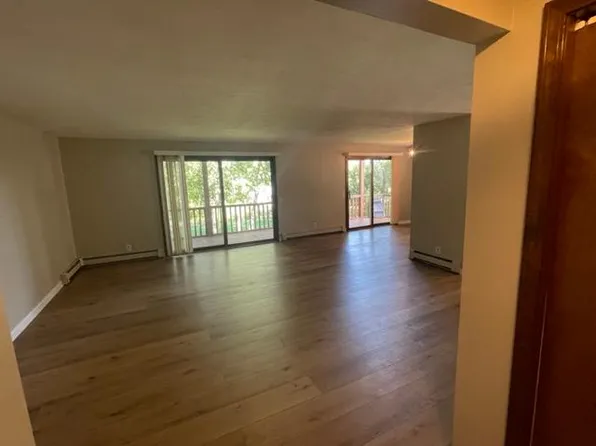 6495 Bella Vista Dr NE, Rockford, MI