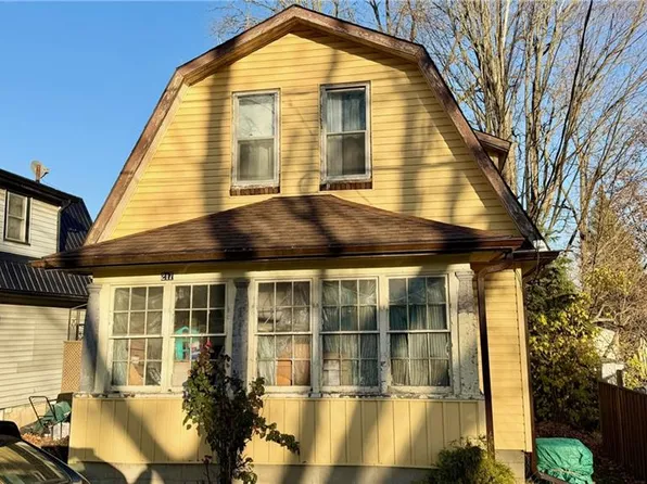 217 Queen St N, Norfolk County, ON N3Y 3Y8