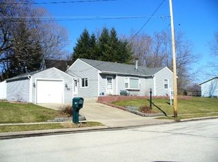 2208 Patricia Ln, Waukesha, WI 53188