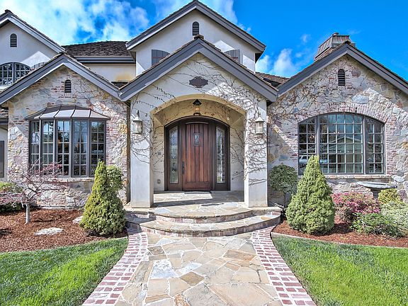 3rd image of 755 Briarwood Way
