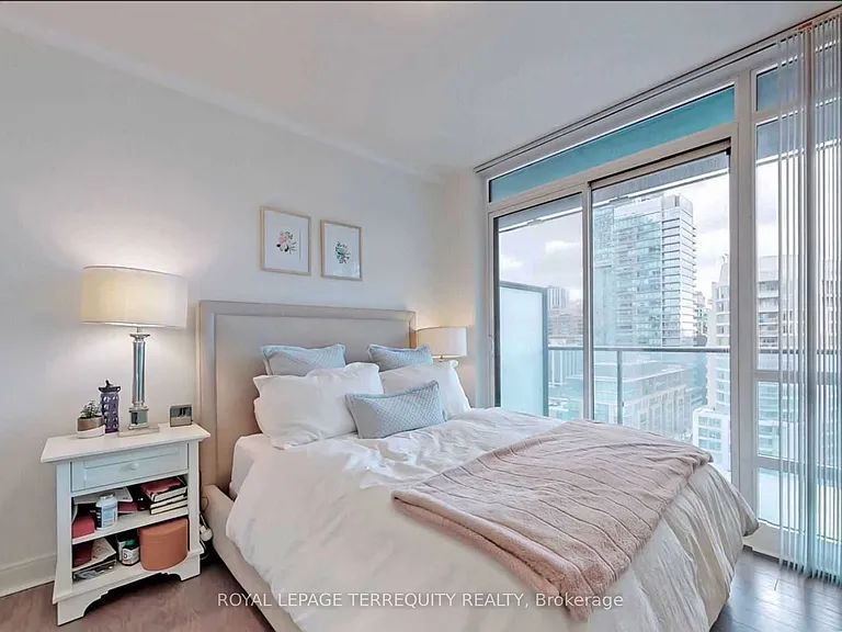 825 Church St #1502 — Photo 14