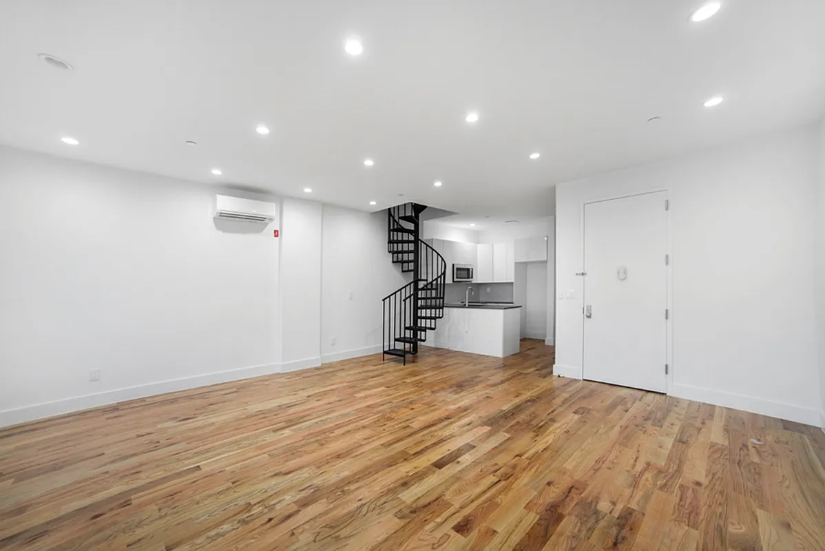 floor plan 6