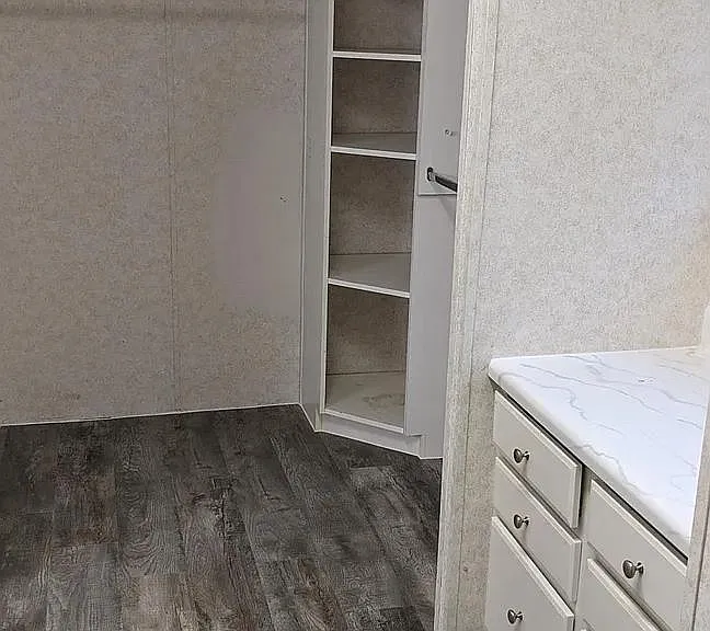 11601 S Pennsylvania Ave — Photo 10