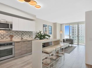 1300 Brickell Bay Dr APT 906, Miami, FL 33131