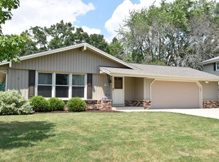 S67W13332 Fennimore Ct, Muskego, WI 53150