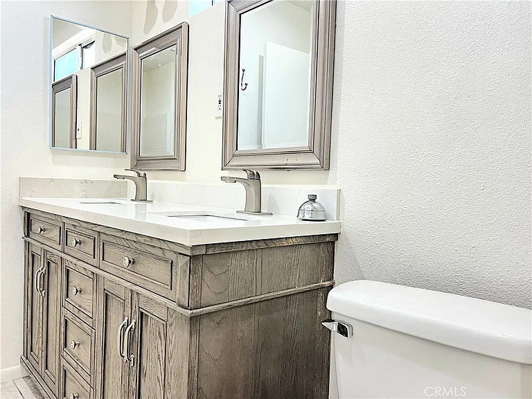 1143 Elizabeth Lake Rd — Photo 38