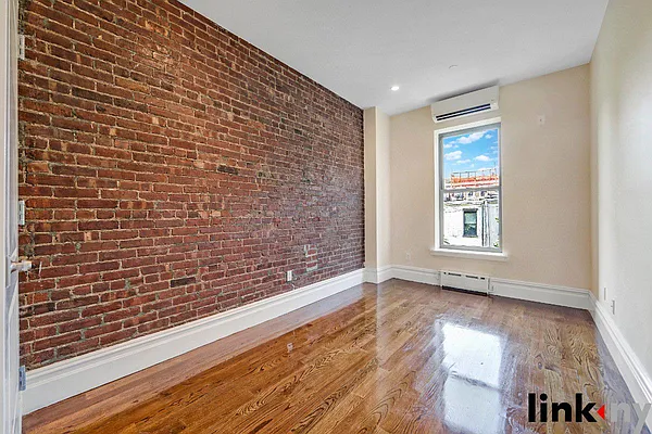 Rented by Link NY Realty | media 19