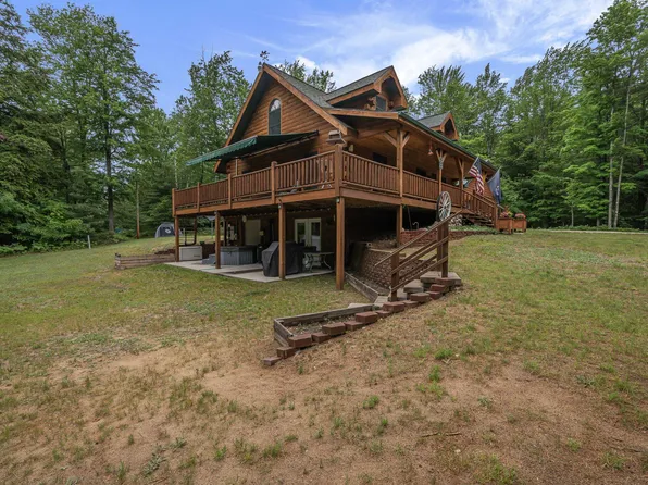 2860 E 48th Rd #1/2, Cadillac, MI 49601