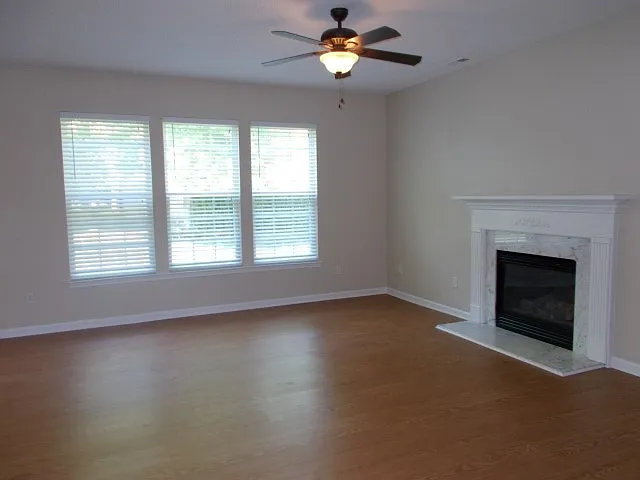 8526 Fox Tail Ln — Photo 6