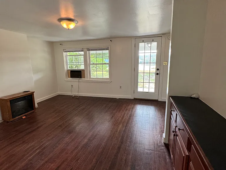 1005 Manning Dr — Photo 5