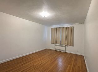 (Undisclosed Address), Fresh Meadows, NY 11365