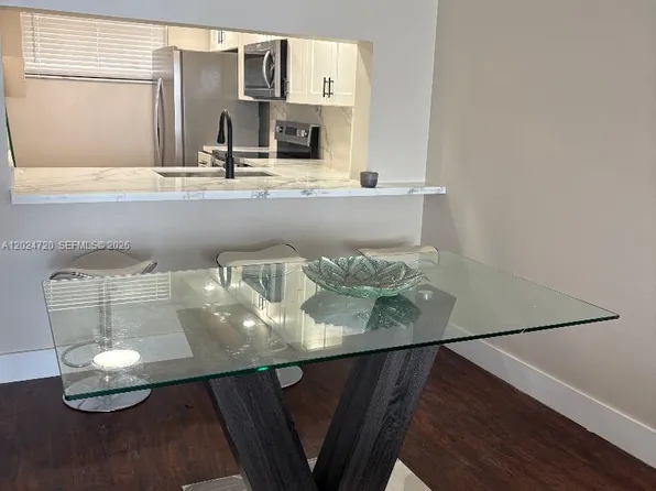 111 Lake Emerald Dr APT 302, Fort Lauderdale, FL 33309