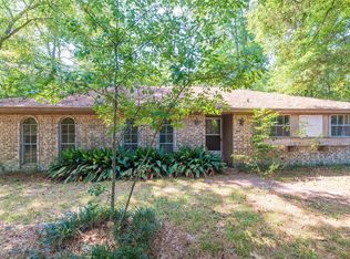 294 Pin Oak Trl, New Caney, TX 77357