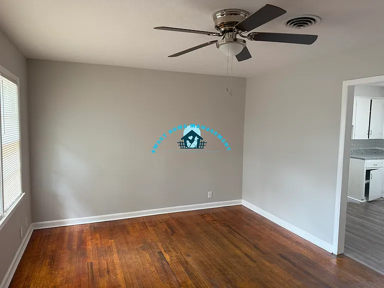 916 Patricia Dr — Photo 10