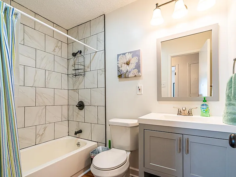 121 Forrest Dr — Photo 24