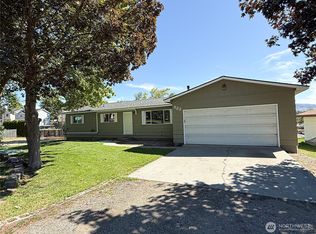 522 Ironwood St, Omak, WA 98841
