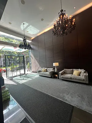 Sold by NY NY Condo, Inc | media 21