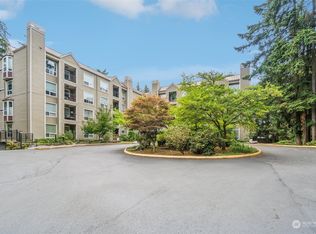 823 N 161st Pl APT 307, Shoreline, WA