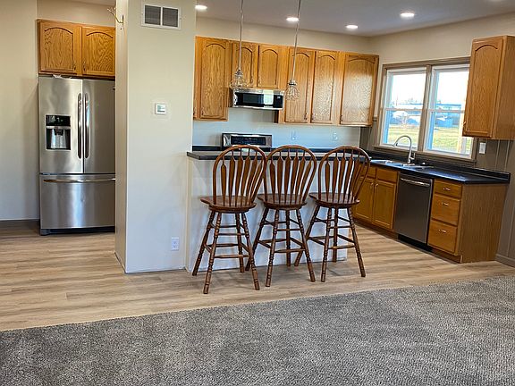 2nd image of 105 Wapak St