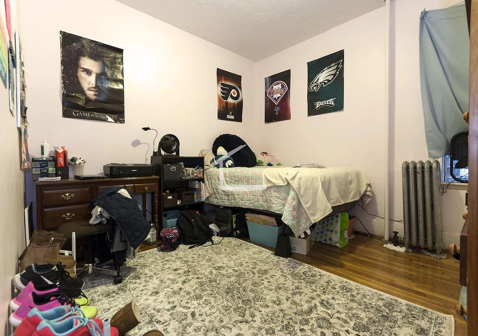 Nice, inexpensive 3 bed for the upcoming school year! — Photo 2