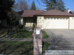 8225 N Del Mar Ave, Fresno, CA
