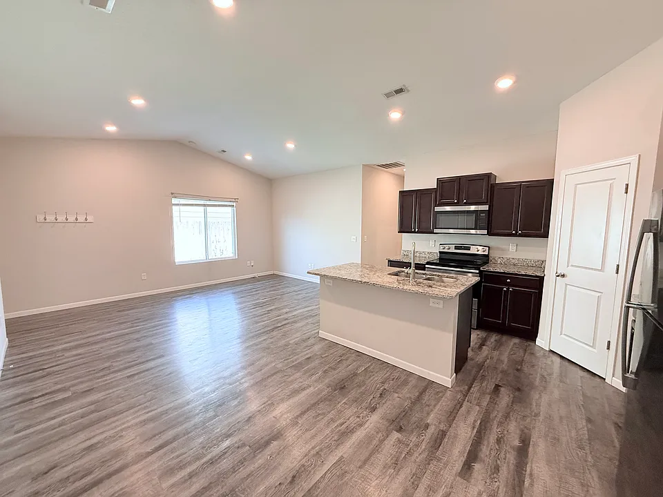 1403 N Azena St #1403
