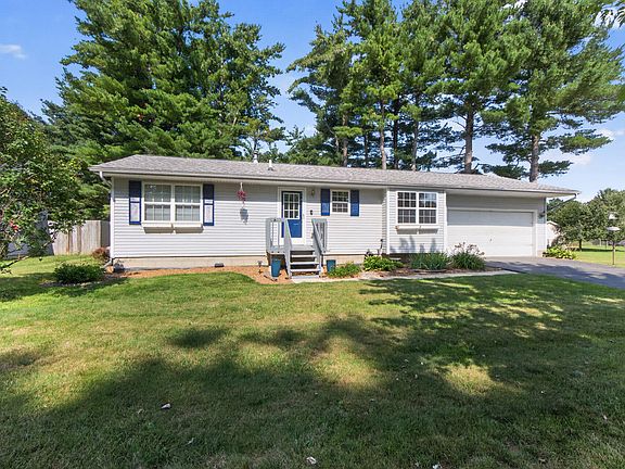 2nd image of 10224 Mizzen Ln