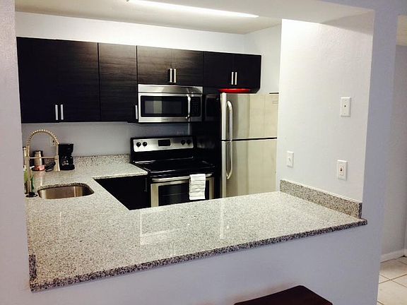5th image of 603 S Melville Ave APT 2