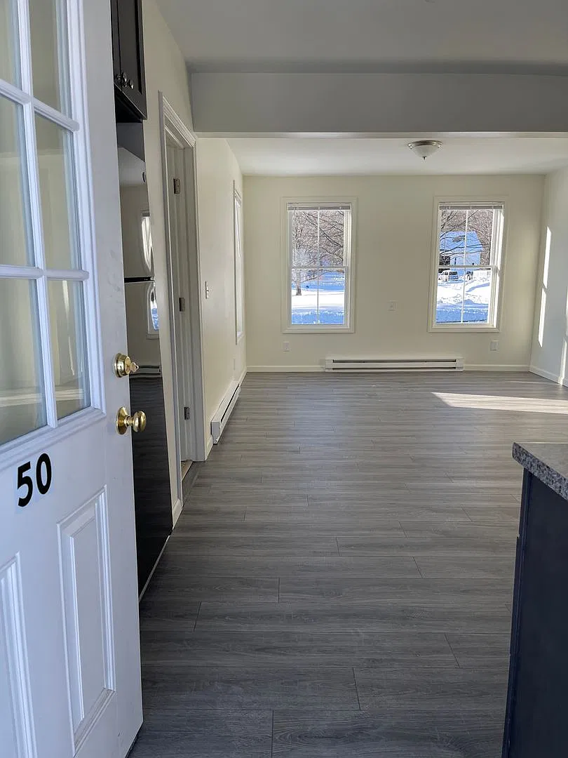 Putnam Road — Photo 1