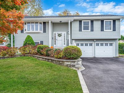 4 Lehigh Drive, Smithtown, NY, 11787