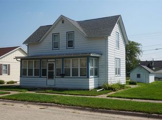 1003 Washington St, Bellevue, IA 52031