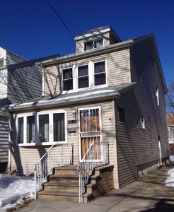 15111 21st Ave, Flushing, NY, 11357