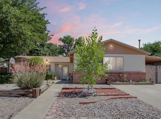 8905 Aspen Ave NE, Albuquerque, NM 87112