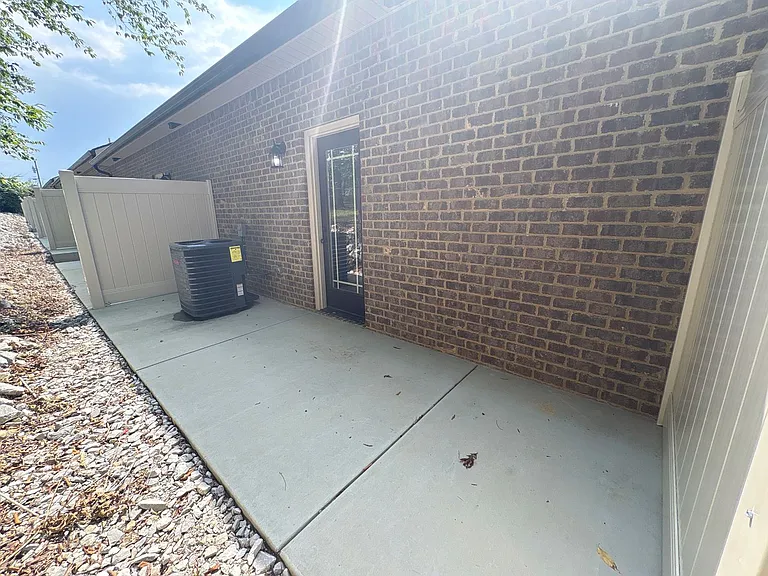 513 West End Circle — Photo 13